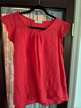 Terzo Millennio Linen Red Scoop-Neck Cap Sleeve Blouse